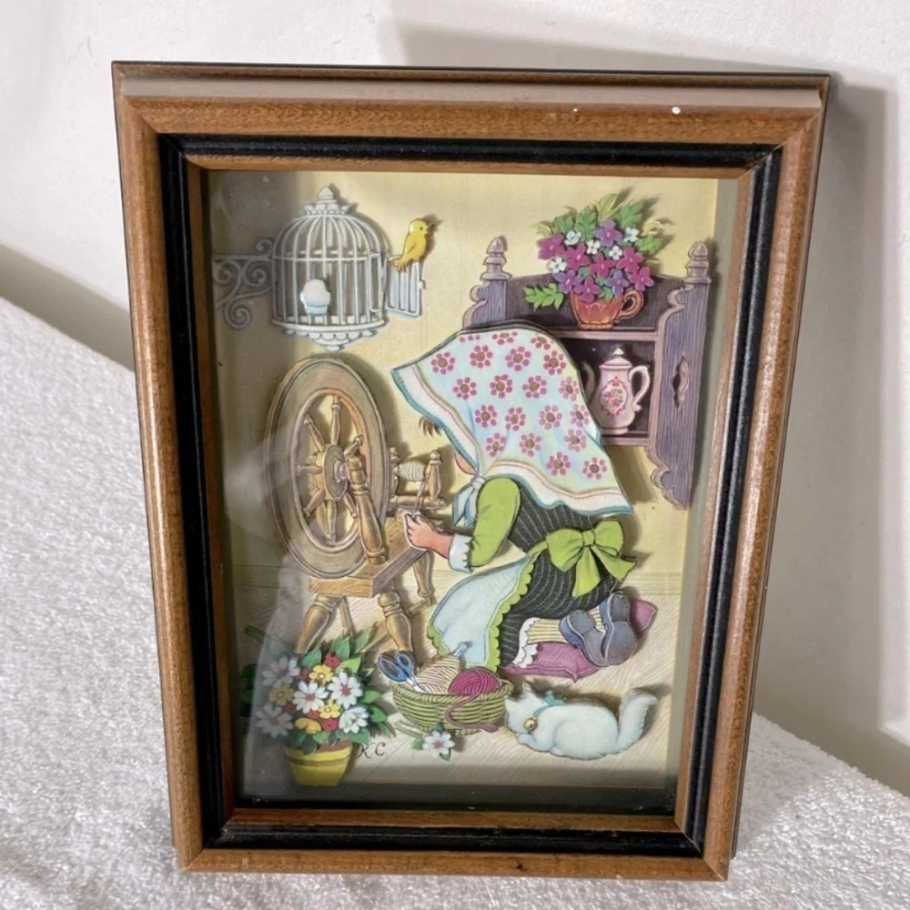 Vintage Teri-Tots Spinning Wheel Paper Tole 3D Art
